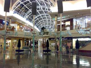 Mall en “Millenia”: LED pantalla crea la media del fashion-mall