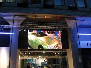 Media façade with a large LED screen PSA Peugeot Citroen