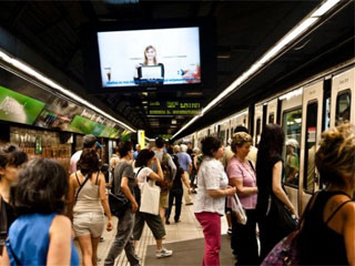 LCD digital signage in Barcelona metro